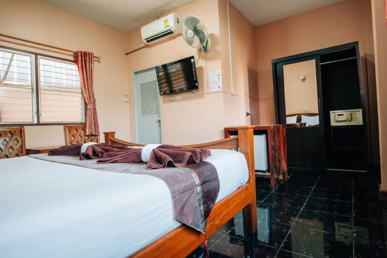 Noble Night Guesthouse Kanchanaburi City Exteriör bild