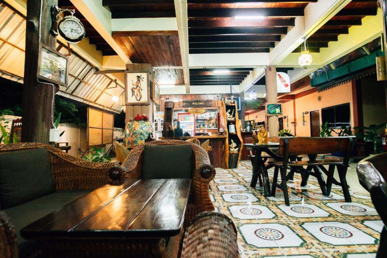 Noble Night Guesthouse Kanchanaburi City Exteriör bild
